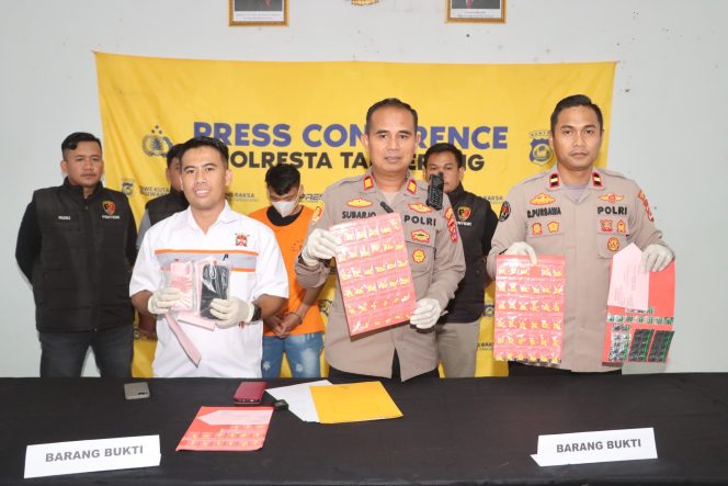 
					Sasar Konsumen di Bawah Umur, Pengedar Hexymer dan Tramadol di Dibekuk Polsek Mauk