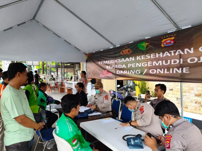 
					Biddokes Polda Banten Beri Pengobatan Gratis Kepada 608 Driver Ojek Online