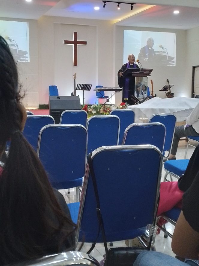 
					IBADAH PENCURAHAN ROH KUDUS DALAM RANGKA HARI PENTAKOSTA POUK MARANATHA SITANALA