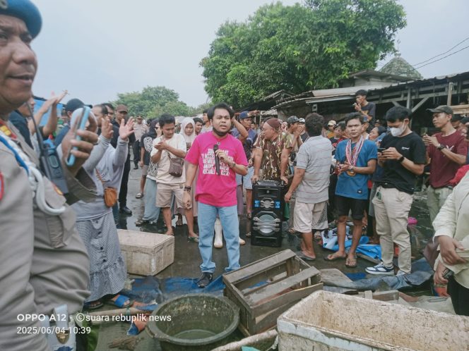 
					Penertiban PKL Pasar Sentiong – Balaraja di Warnai Aksi Protes dan Penutupan Jalan serta bakar ban