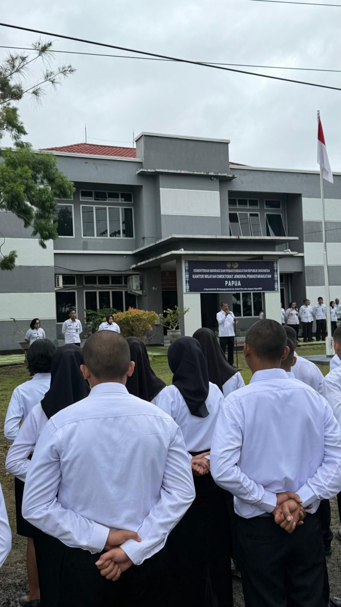 
					PERKUAT KEAMANAN, DIRJENPAS KOORDINASI KOLABORASI KAPOLDA DAN KODAM DI JAYAPURA