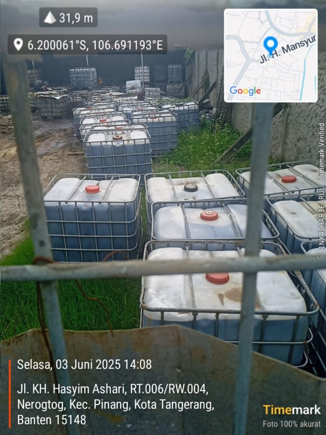
					Lapak Bekas Minyak Goreng Ilegal di Copondoh, Kota Tangerang, Dibongkar