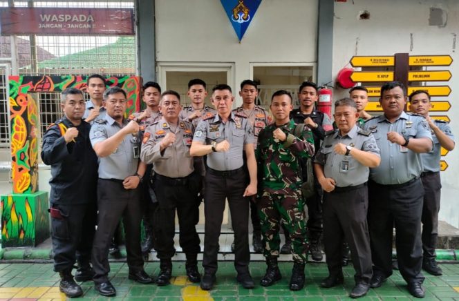 
					Lapas Jember Jalin Sinergi TNI-POLRI, Perkuat Keamanan Pemasyarakatan