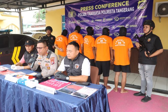 
					Polsek Tigaraksa Tangkap Lima Pengedar Sabu, Kapolsek Tegaskan Komitmen Berantas Narkoba