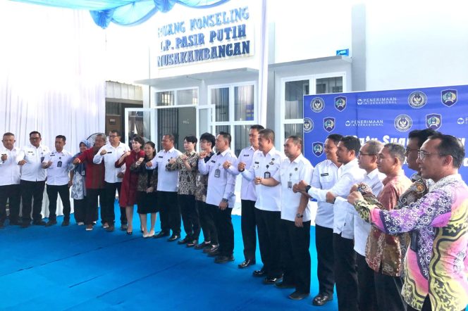 
					Kakanwil Ditjenpas Jateng Resmikan Ruang Konseling di Lapas Pasir Putih Kerjasama dengan YPII