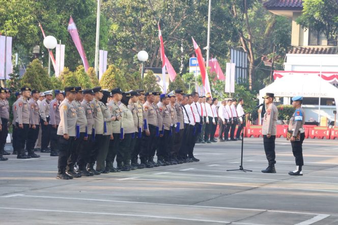 
					Wakapolresta Tangerang Pimpin Apel Pagi, Tekankan Personel Jadi Teladan Masyarakat