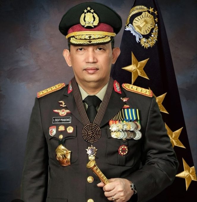 
					Santer Isu Pergantian Kapolri, Mensesneg: Tidak Ada Pergantian Kapolri Bro, Itu Hoax