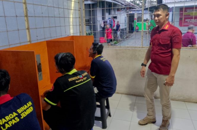 
					Cegah Gangguan Kamtib, Kalapas Jember Lakukan Trolling Area Lapas