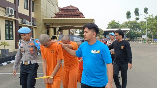 
					Empat pelaku pencurian kendaraan bermotor (curanmor) spesialis motor parkiran berhasil diringkus Tim Resmob Polres Serang