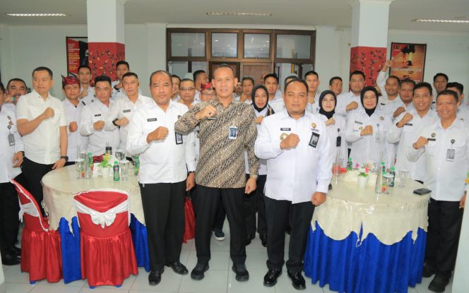 
					Kalapas Jember Hadiri Arahan Kakanwil: Pemimpin Harus Turun ke Lapangan dan Bangun Kedekatan