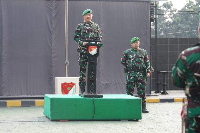 
					KASAD Beri Apresiasi dan Peringatan Keras Judi Online pada Upacara 17-an Korem 052/Wkr*