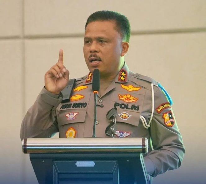 
					Kakorlantas Warning Anggota Soal Pungli: Terbukti, Saya Copot Hari Itu Juga