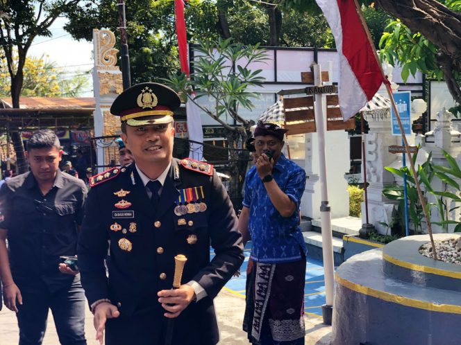 
					Bupati Buleleng Serahkan Remisi kepada 232 WBP Lapas Singaraja, Lima Diantaranya Langsung Bebas
