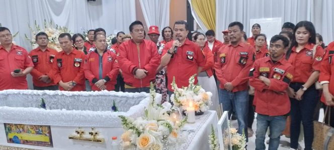 
					Malam Penghiburan Keluarga Besar Pemuda Batak Bersatu (PBB) untuk Almarhum Bapak St. Constan Nainggolan (Op. Mega Doli)
