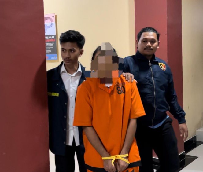 
					Ayah Cabuli Anak Tiri Ditangkap Ditreskrimum Polda Banten*