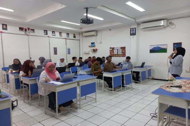 
					“Artifisial Inteligens (AI)  di  Mata Para Siswa SMA”