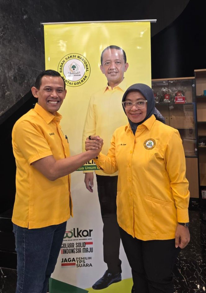 
					Sanusi dan Ika Lestari Dikukuhkan Jadi Pengurus BSNPG DPP Partai GOLKAR*