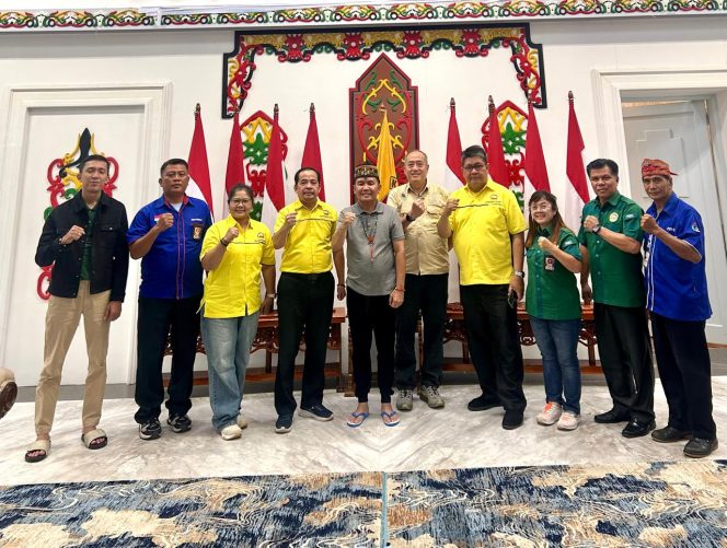 
					Gubernur Kalimantan Tengah Agustiar Sabran Menyambut Penyelenggaran API dan Rakernas 2025 Pewarna Indonesia Di Palangka Raya