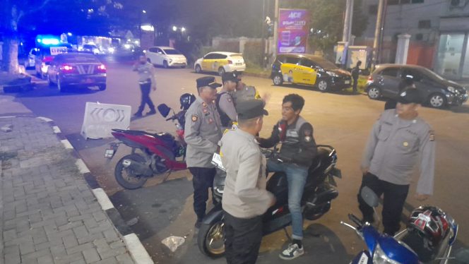 Personil Polsek KP Banten Secara rutin laksanakan Patroli Malam ke Pelabuhan*