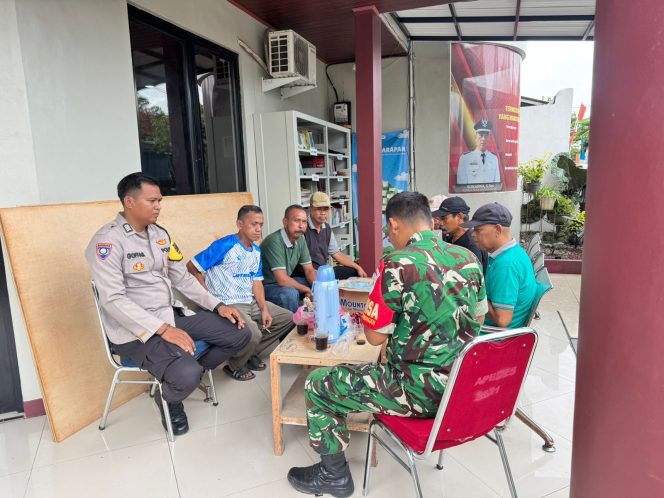 
					Polsek Panongan Gelar Program “Tongkrongan Sembari Ngopi” Bersama Komunitas Buruh Topi Bambu, Perkuat Kedekatan Polisi dan Masyarakat
