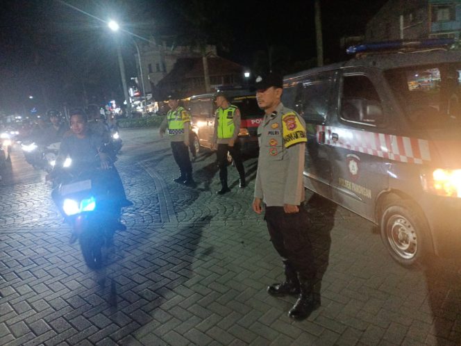 
					Polsek Cikupa Gelar Apel Patroli Skala Besar Antisipasi Guantibmas di Kawasan Citra Raya