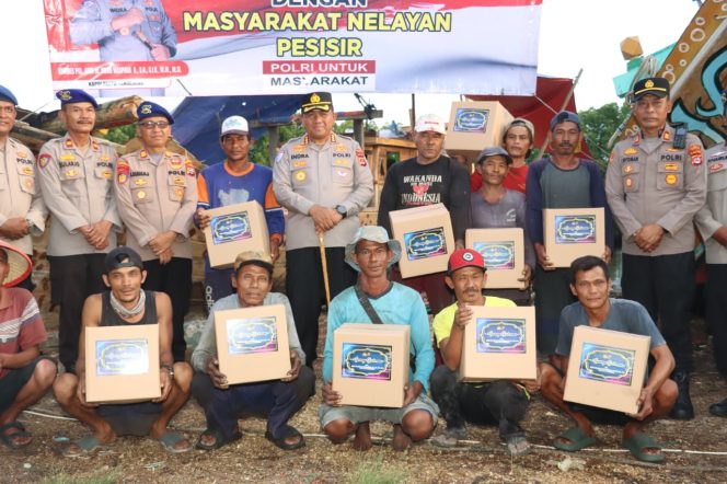 
					Serap Aspirasi, Kapolresta Tangerang Silaturahmi dengan Masyarakat Nelayan*