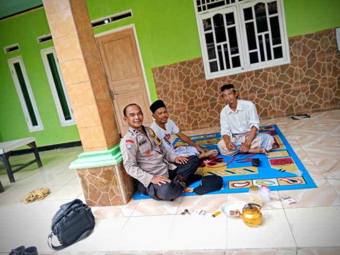 
					Bhabinkamtibmas Polsek Panongan Laksanakan Cooling System dan Sambang Warga di Desa Ranca Iyuh