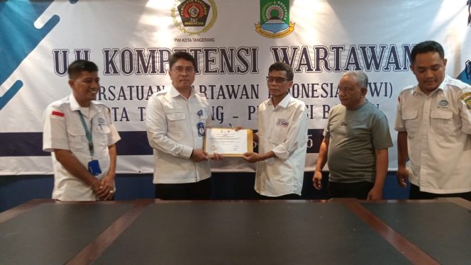 
					Dirum Perumda Tirta Benteng dan Ketua PWI Kota Tangerang Perkuat Sinergi Keterbukaan Informasi