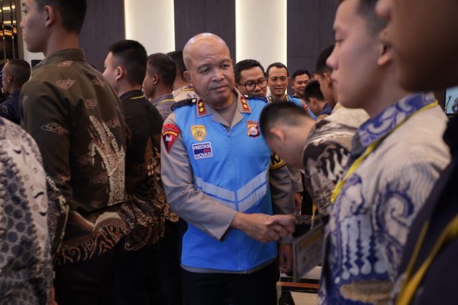 
					Kapolda Banten Pimpin Sidang Terbuka Kelulusan Akhir Penerimaan Bintara Brimob Polri T.A. 2026