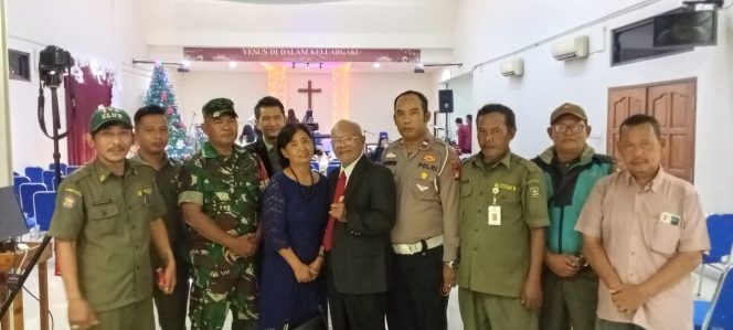 
					Forkopincam Neglasari Hadir dalam Pengamanan Malam Natal di POUK Maranatha Sitanala