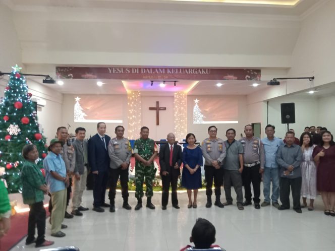 
					SELAMAT NATAL — POUK MARANATHA MERAYAKAN NATAL DENGAN SUKACITA BERSAMA FORKOPINCAM NEGLASARI