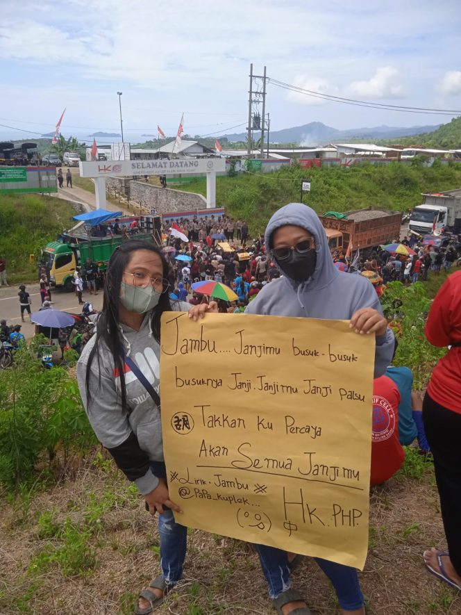 
					PT HK GALA Sepakati Petisi Tuntutan Warga Desa Ngrejo Dampak Longsor JLS