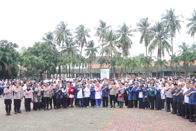 
					Mitigasi Sekolah Rawan Tawuran, Kapolres Metro Tangerang Kota Gelar Program Police Go to School*
