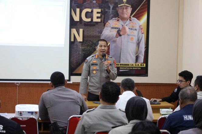 
					Tindak Lanjut Anev Kapolda, Bidhumas Polda Banten Gelar Pembinaan Kehumasan*