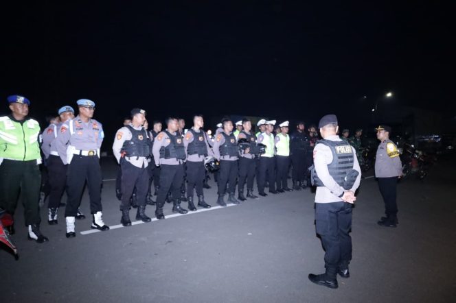 
					Polda Banten Tingkatkan Kesiapsiagaan, Patroli Skala Besar Amankan Nataru 2025–2026*