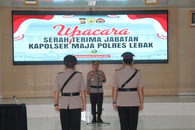 
					Kapolres Lebak Pimpin Upacara Serah Terima Jabatan Kapolsek Maja
