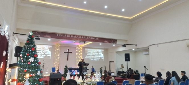 
					Jemaat Maranatha Menyambut Tahun Baru 1 Januari 2026 dengan Sukacita dan Iman   “SELAMAT TAHUN BARU, 1 JANUARI 2026.”