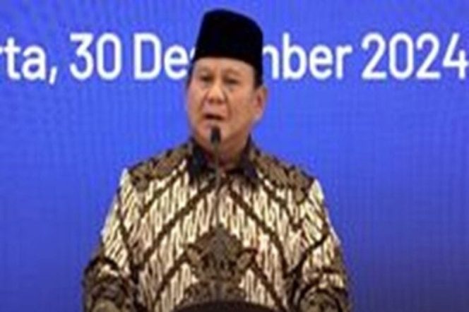 
					“Pemerintah Pusat Mencabut 28 Perusahaan yang diduga mengakibatkan, banjir bandang dan longsor di Sumatera pada bulan November 2025 melalui Menteri Sekretaris Negara Prasetyo Hadi dalam Konferensi Pers di Istana Kepresidenan