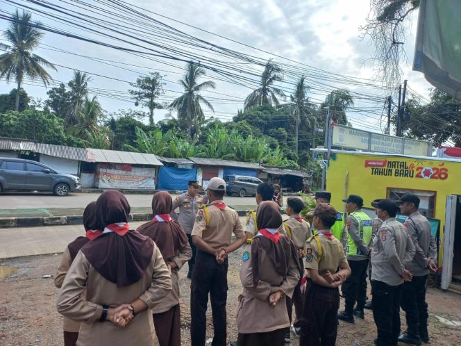 
					Sinergi Personel dalam Apel Siaga Nataru Pospam 10 Cinangka, Kunci Ciptakan Kamtibmas Kondusif*