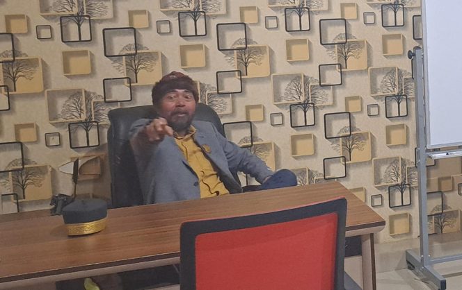 
					Agus Flores: , Kasus Narkoba Dilapas Fiktif, Hanya Menjatuhkan Nama Menteri dan Dirjenpass