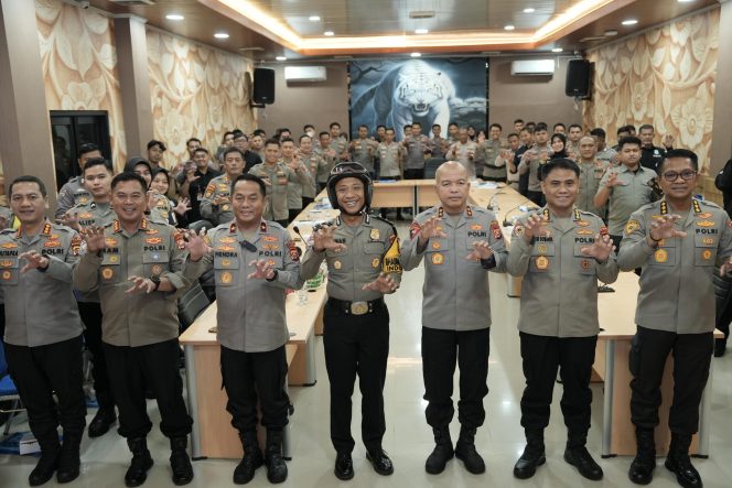 
					Polda Banten Gelar Latkatpuan Kehumasan, Perkuat Peran Humas Polri di Era Digital*