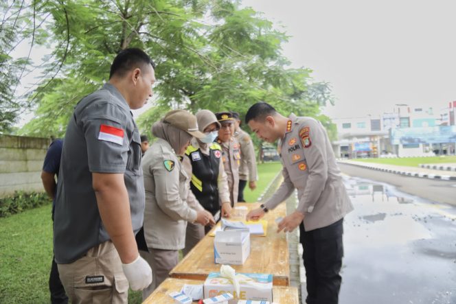 
					Cegah Penyalahgunaan Narkoba, Polres Metro Tangerang Kota Gelar Tes Urine Mendadak