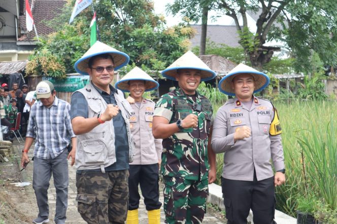 
					Wakapolres Cilegon Hadiri Panen Raya Padi, Wujud Sinergi Dukung Ketahanan Pangan Nasional