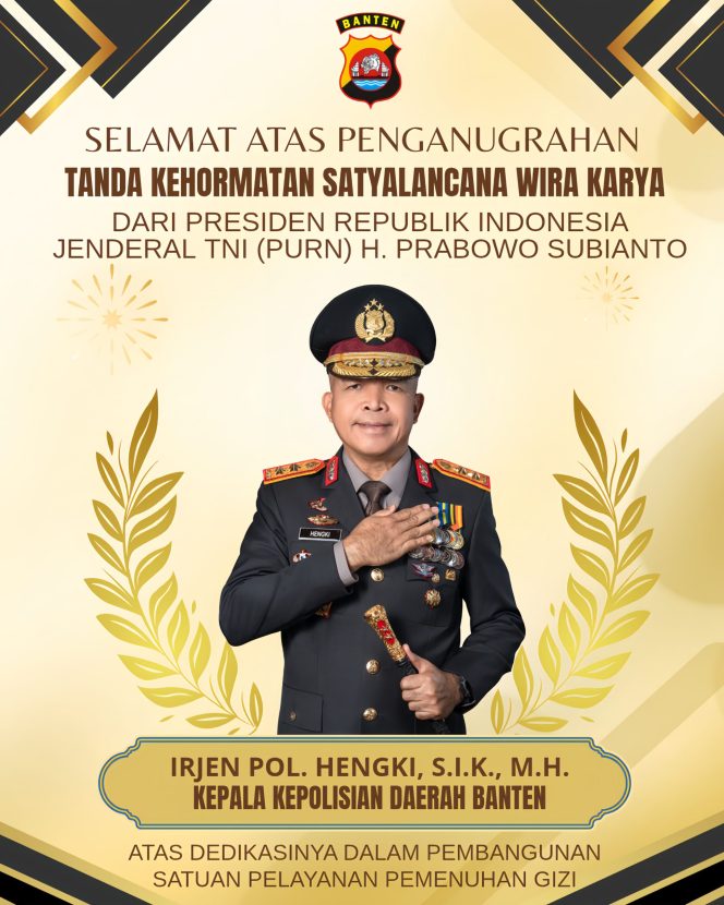 
					Kapolda Banten Irjen Pol Hengki Terima Tanda Kehormatan Satyalancana Wira Karya dari Presiden RI*