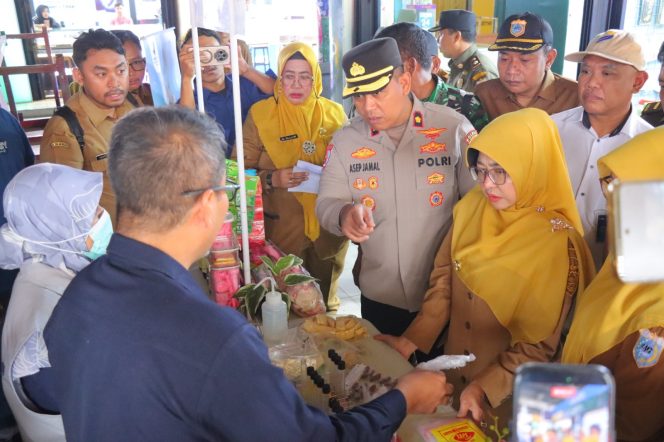 
					Jelang Idul Fitri 2026, Polres Pandeglang Bersama Pemkab Gelar Sidak Harga dan Stok Pangan di Pasar Badak