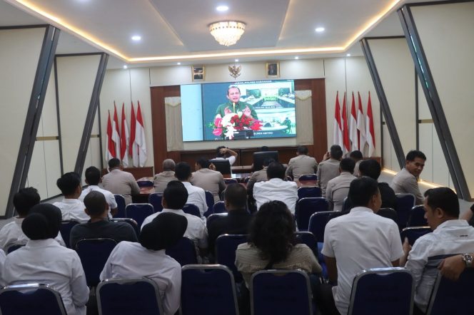 
					Personel Polresta Serang Kota Ikuti Zoom Meeting Forum Belajar Bersama Implementasi KUHAP dan KUHP Baru