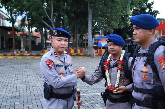 
					Kapolda Banten Sambut Kepulangan 100 Personel Satbrimob Usai Tugas Kemanusiaan Operasi Aman Nusa II*