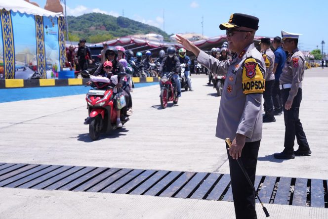 
					Arus Penyeberangan di Merak, BBJ, dan Ciwandan Terpantau Lancar*