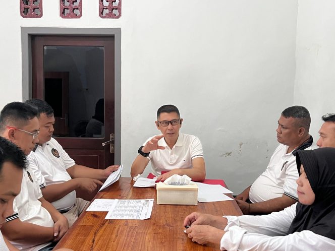 
					Kalapas Jember Bimbing Rapat Persiapan Hari Raya Idul Fitri 1447 H