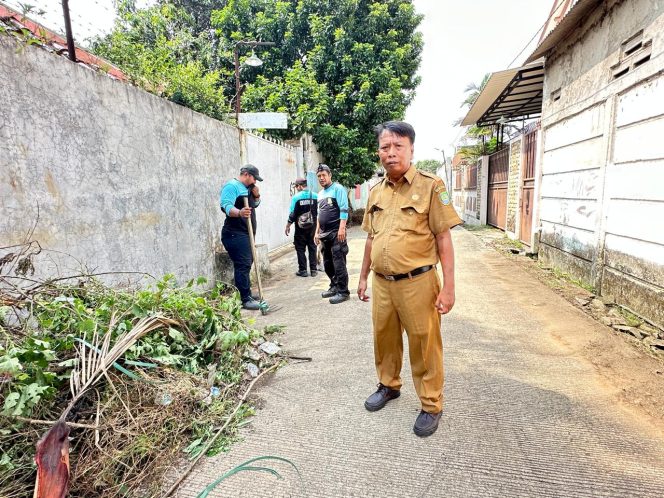 
					Tim TAPEM Kecamatan Karawaci Optimalisasi Fungsi Drainase